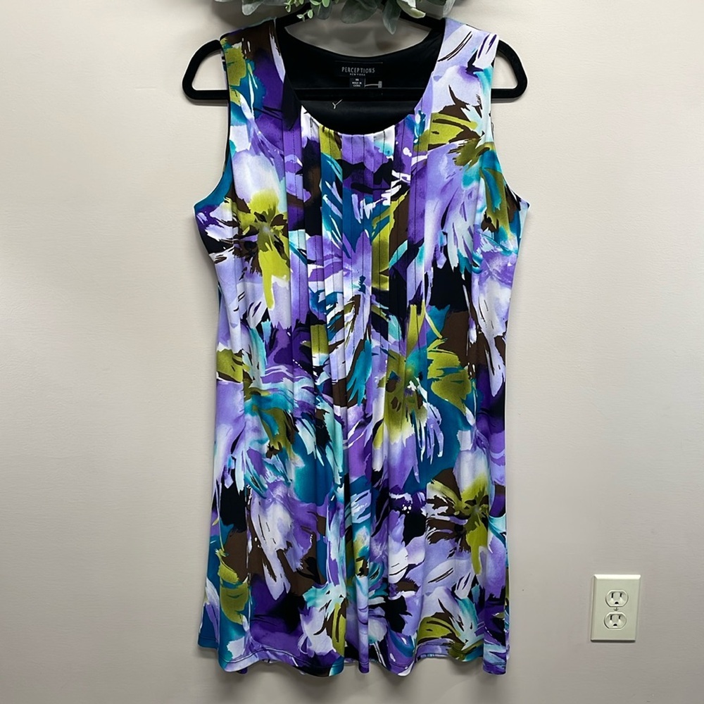 NWOT Perceptions New York Purple Floral Sleeveless Dress 14